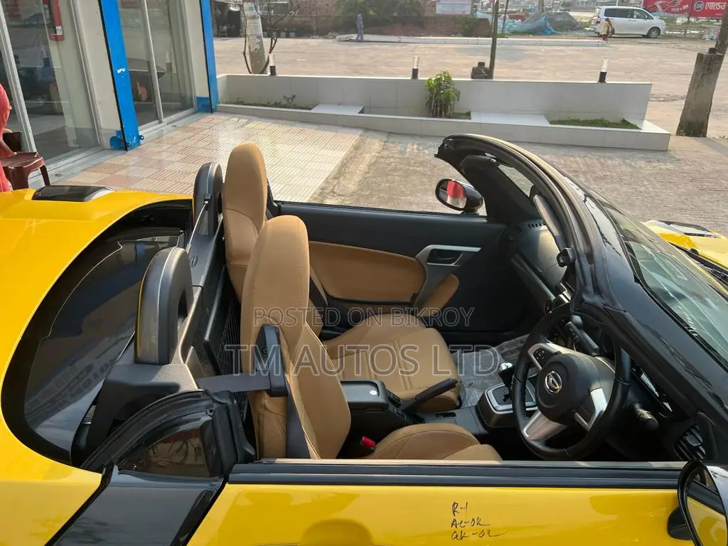 Daihatsu Copen 2017 Yellow