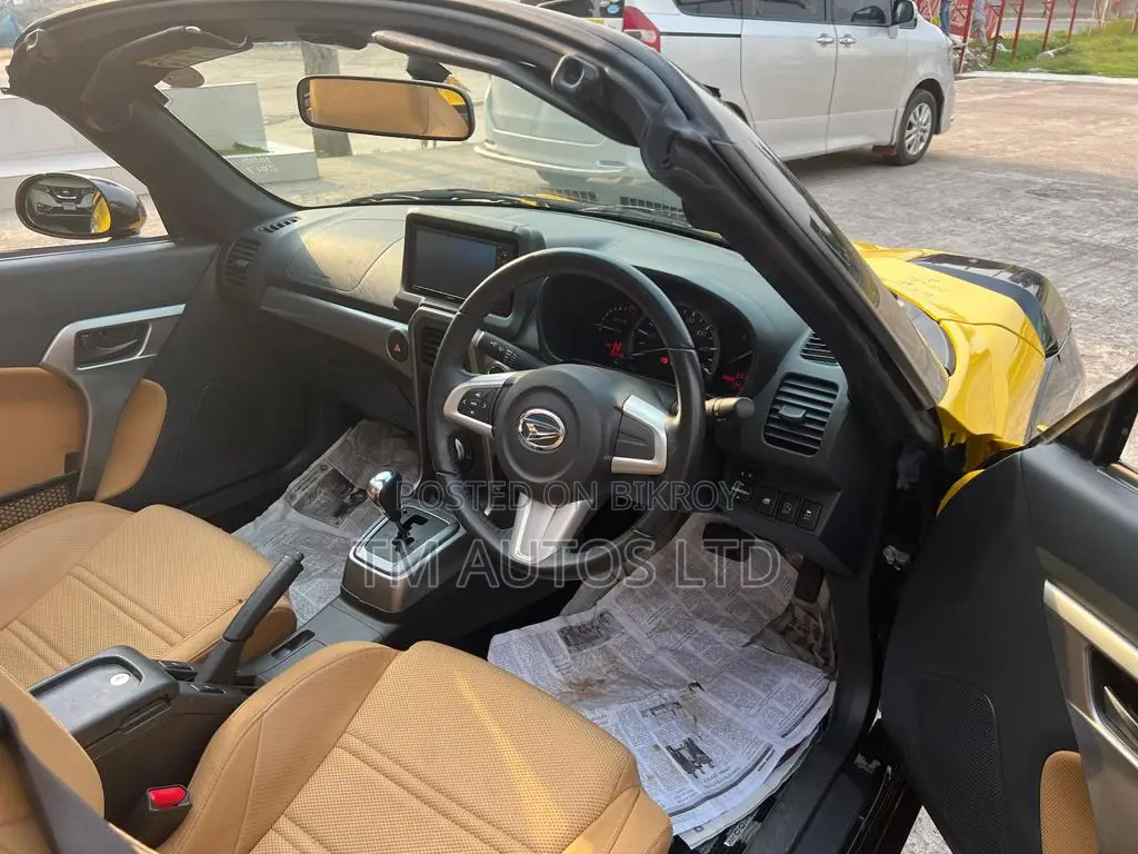 Daihatsu Copen 2017 Yellow