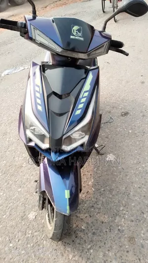 মোটরসাইকেল ২০২৫ ব্লু