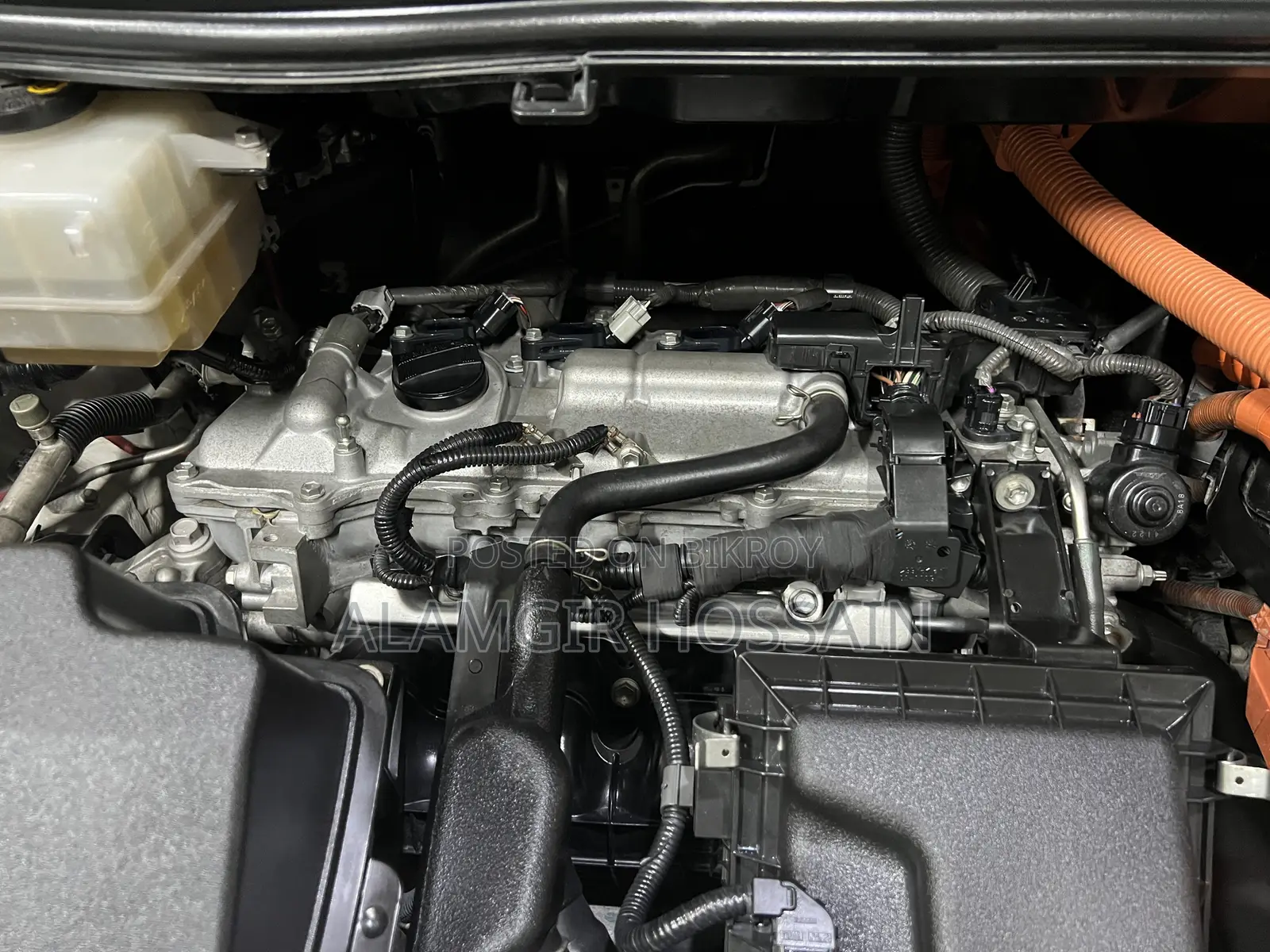 Toyota Esquire 1.8 Front-Wheel Drive Hybrid (7-Seater) 2018 Pearl