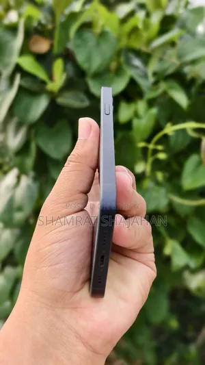 অ্যাপল আইফোন ১২ ১২৮ জিবি কালো