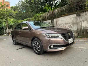 টয়োটা প্রিমিও ২০১৭ গ্রে