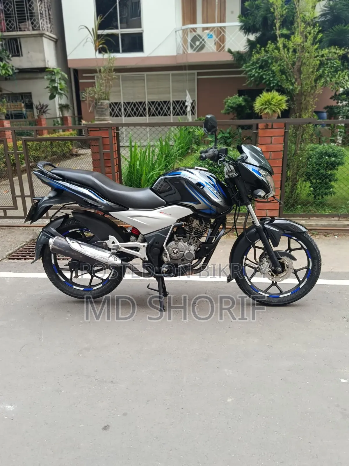 Bajaj Discover 125 2020 Black