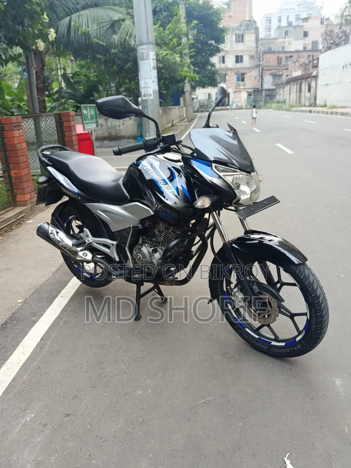 Bajaj Discover 125 2020 Black