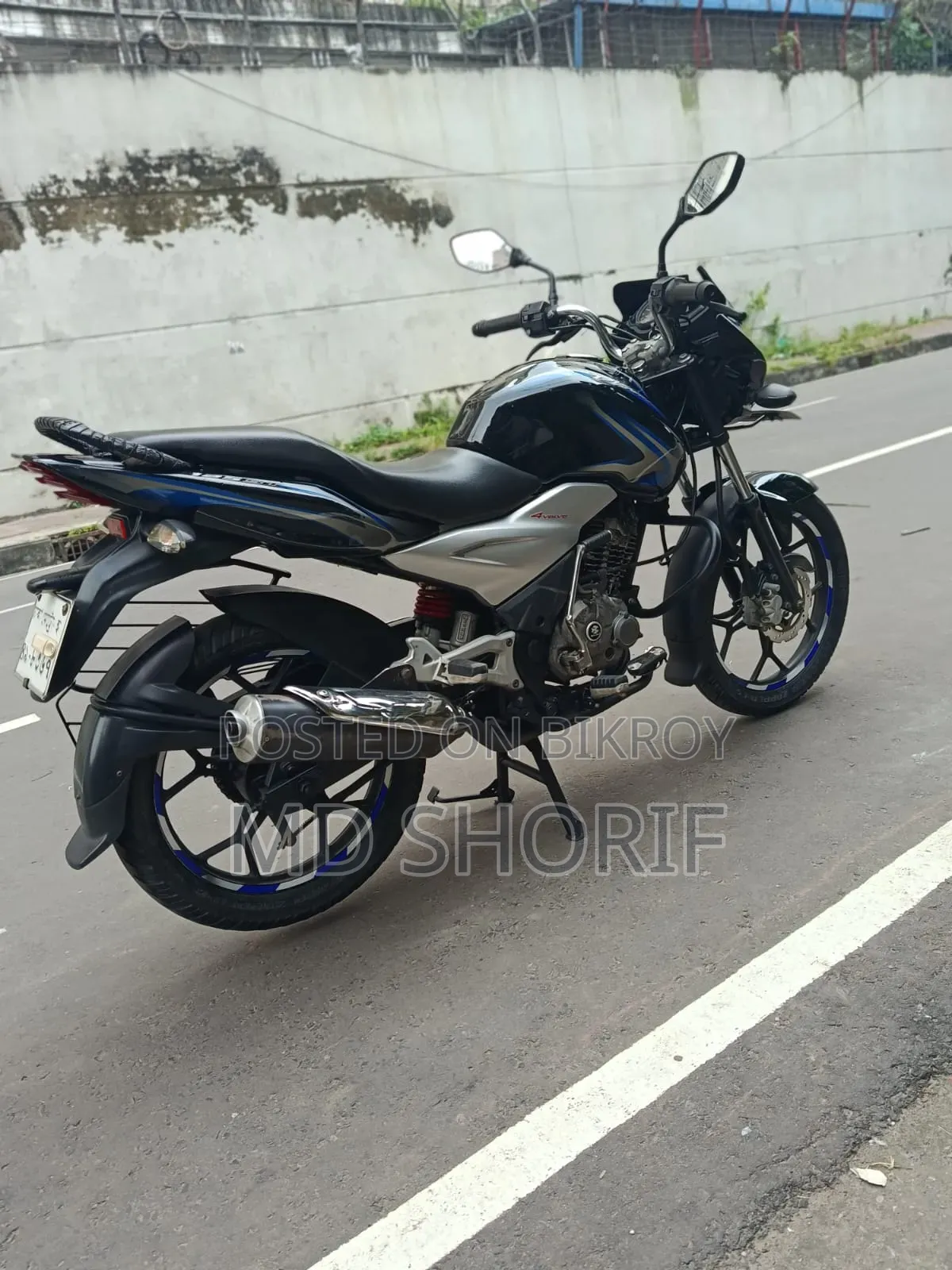 Bajaj Discover 125 2020 Black