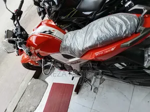 TVS Apache RTR 160 4V 2022 Red