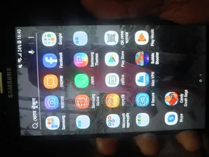 Samsung Galaxy J7 Plus 32 GB Black