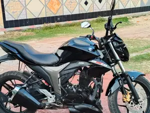 Suzuki Gixxer 2025 Black
