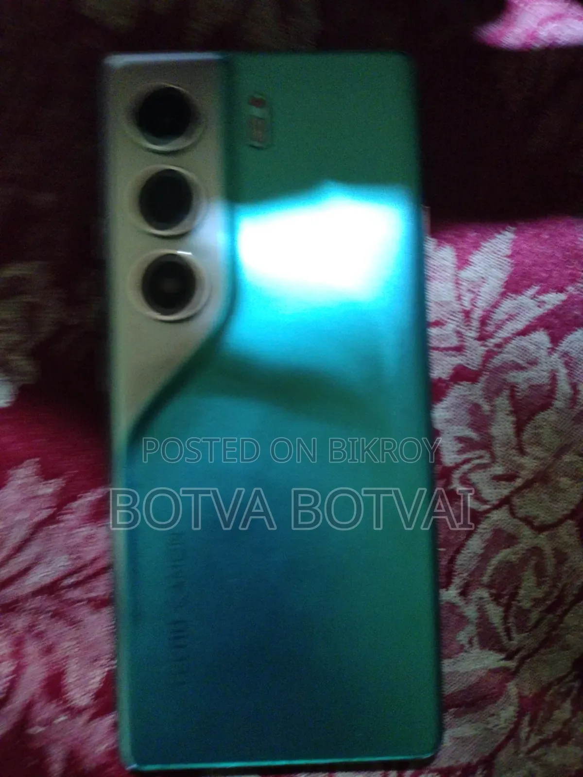 টেকনো ক্যামন ৪০ প্রো ৪জি ২৫৬ জিবি সবুজ