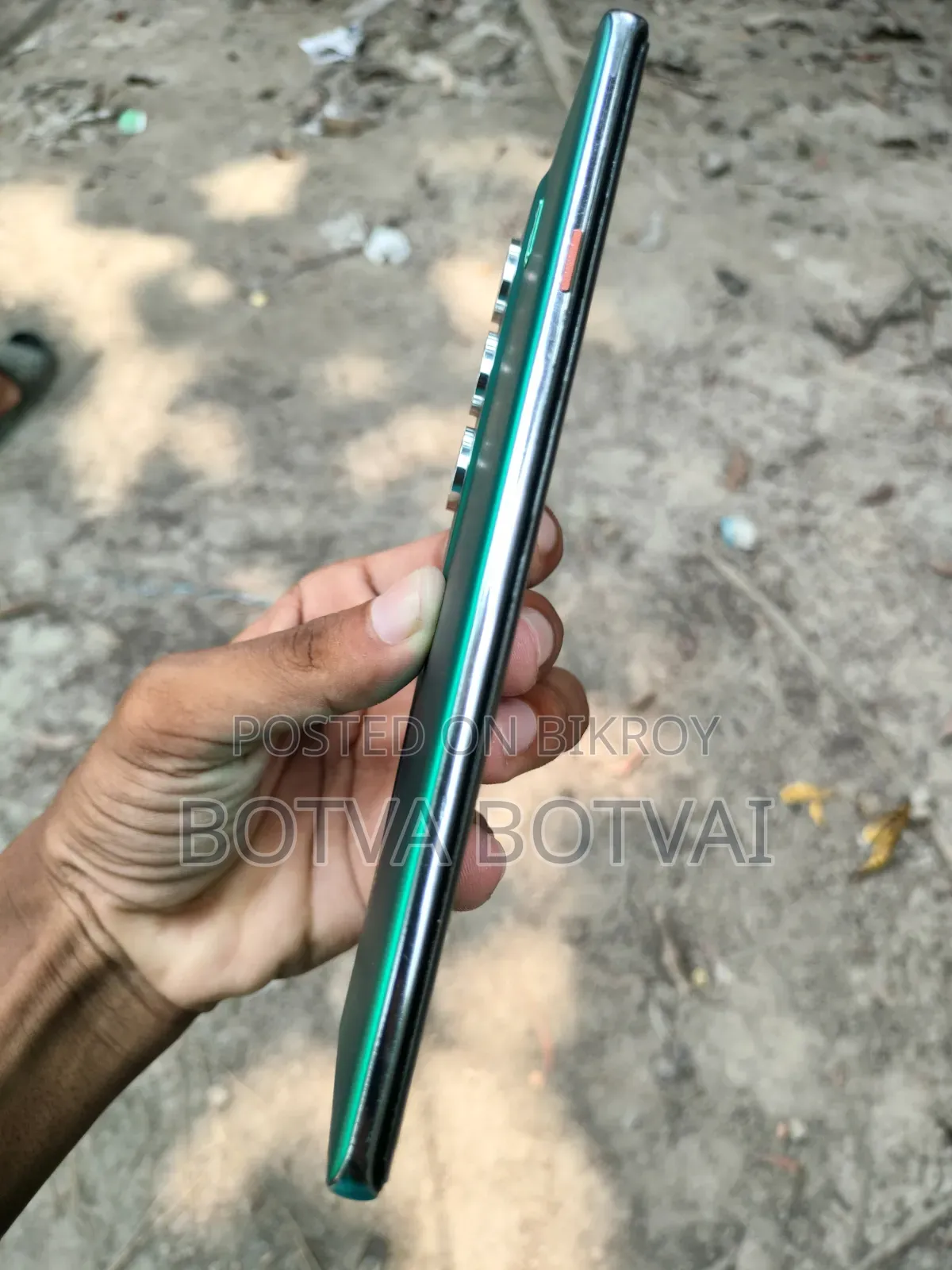 টেকনো ক্যামন ৪০ প্রো ৪জি ২৫৬ জিবি সবুজ