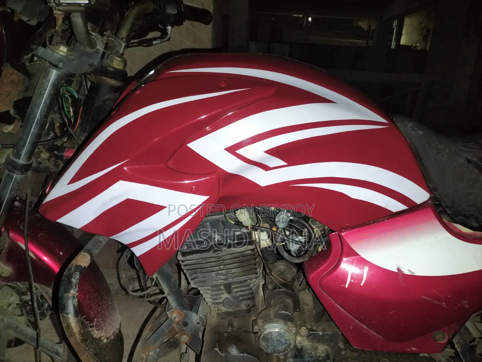 Walton Fusion 125 EX 2010 Red