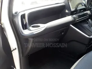 Toyota Noah 2022 Pearl