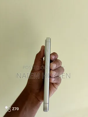 অ্যাপল আইফোন ১৭ প্রো ২৫৬ জিবি হোয়াইট