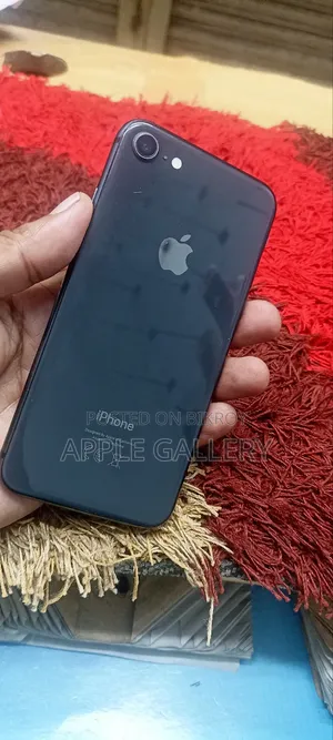 Apple iPhone 8 64 GB Black