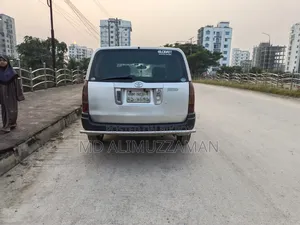 Toyota Succeed 2005 Silver