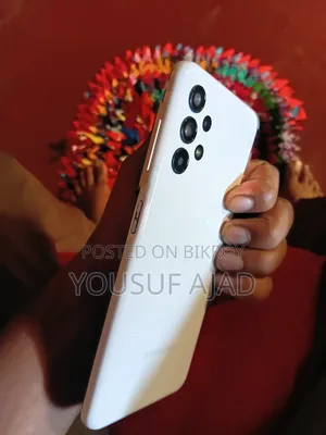 স্যামসাং গ্যালাক্সি এ১৩ ৬৪ জিবি সাদা