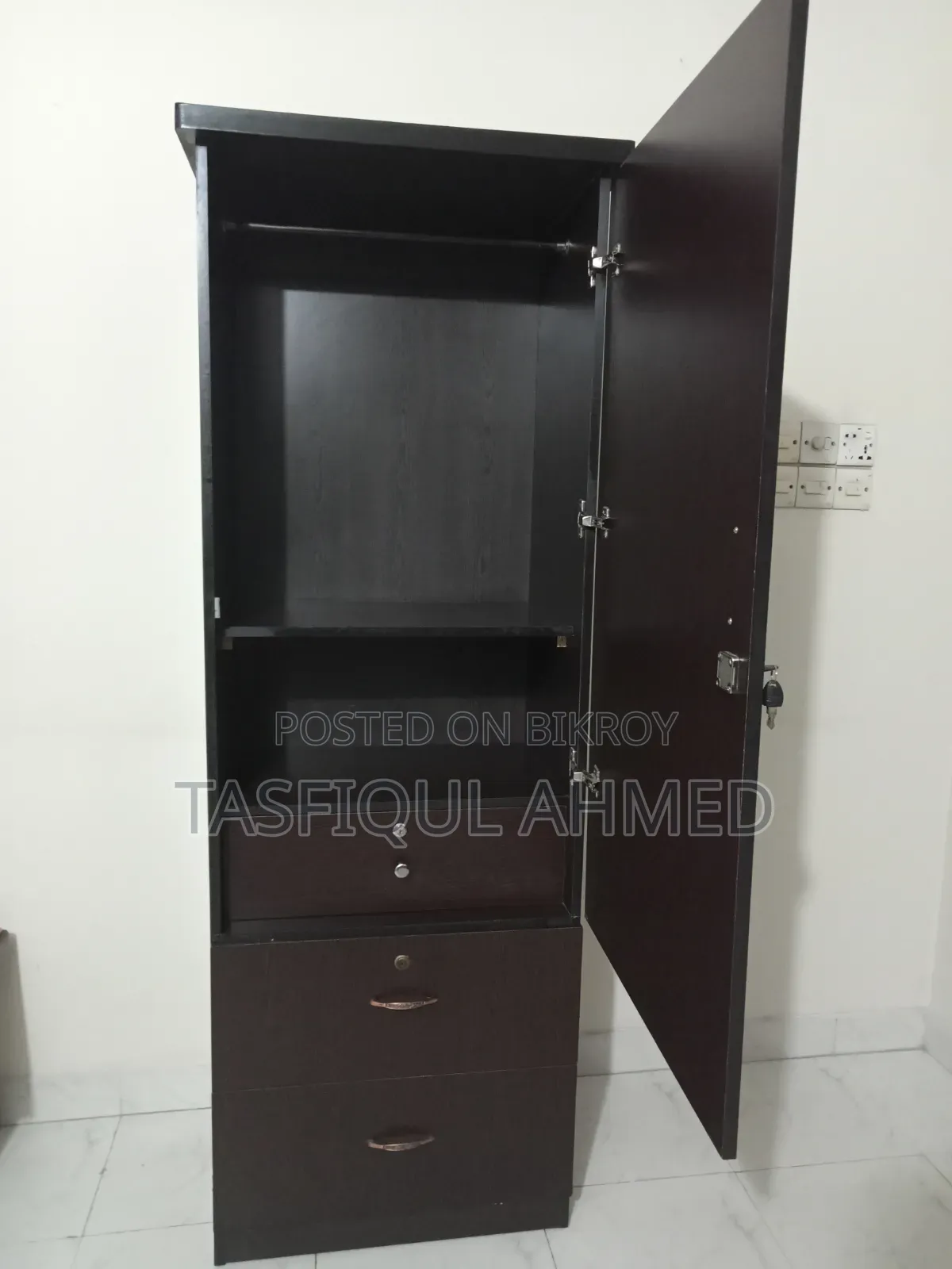 প্রিমিয়াম কোয়ালিটি স্টোরেজ আলমারি