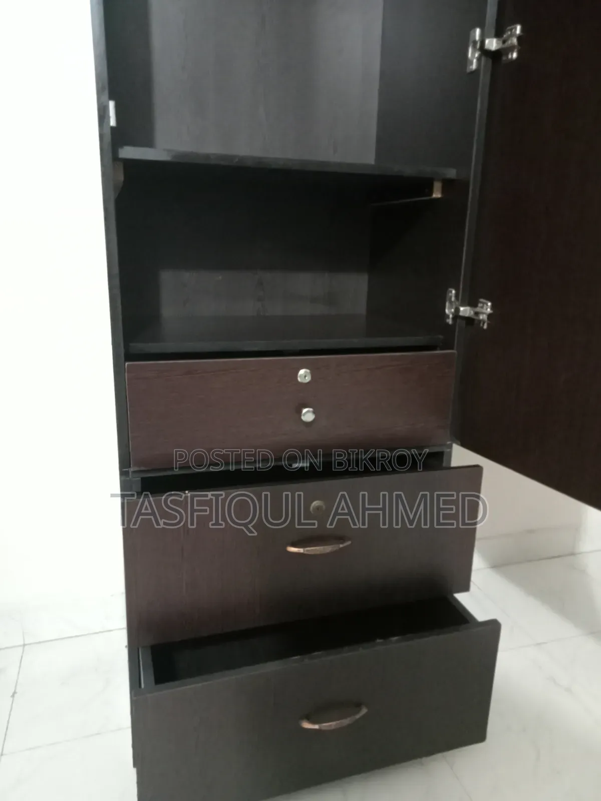 প্রিমিয়াম কোয়ালিটি স্টোরেজ আলমারি