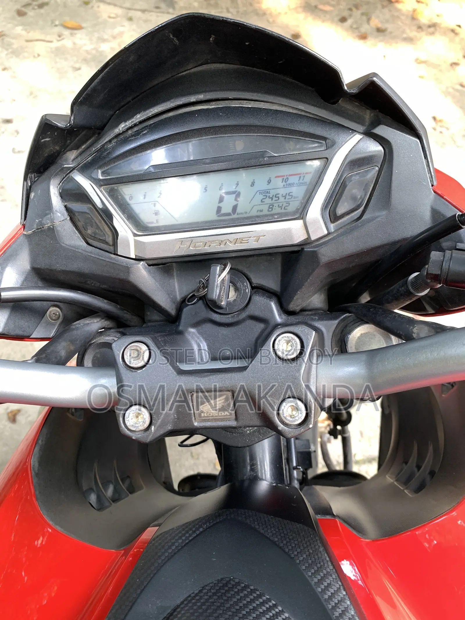Honda CB 2021 Red