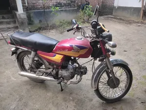 Honda 2005 Red