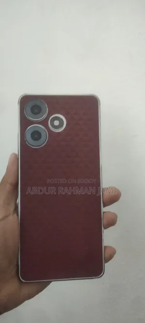 ইনফিনিক্স হট ৩০ ১২৮ জিবি সাদা
