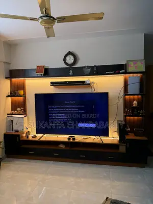 স্যামসাং ৭৫ ইঞ্চি ক্রিস্টাল ইউএইচডি ৪কে স্মার্ট টিভি