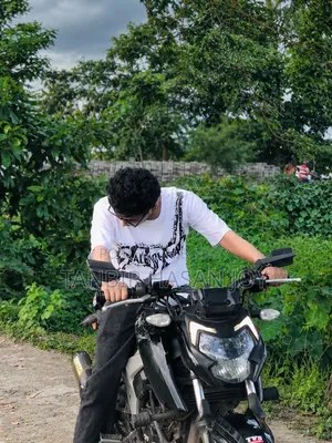 টিভিএস অ্যাপাচে আরটিআর ১৬০ ৪ভি ২০২২ কালো