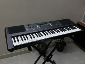 Yamaha PSR-E373 Keyboard