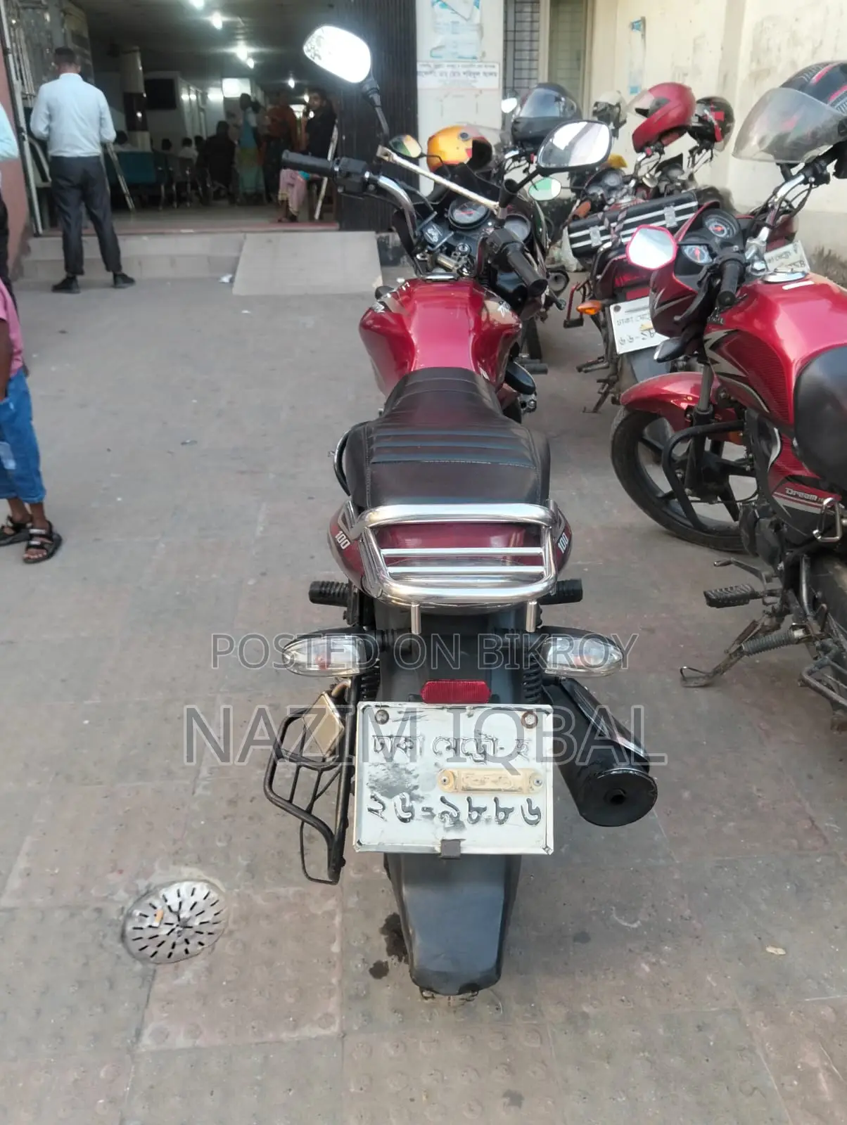 Bajaj Discover 100 2017 Red