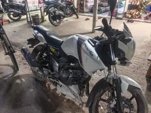 TVS Apache RTR 160 2V 2016 White