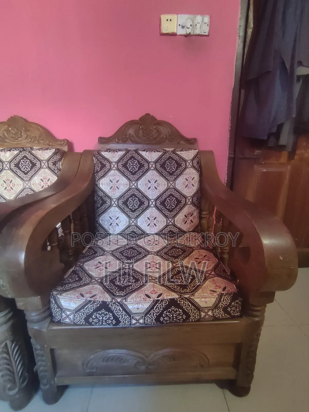 ফার্নিচার অ্যান্ড টুলস