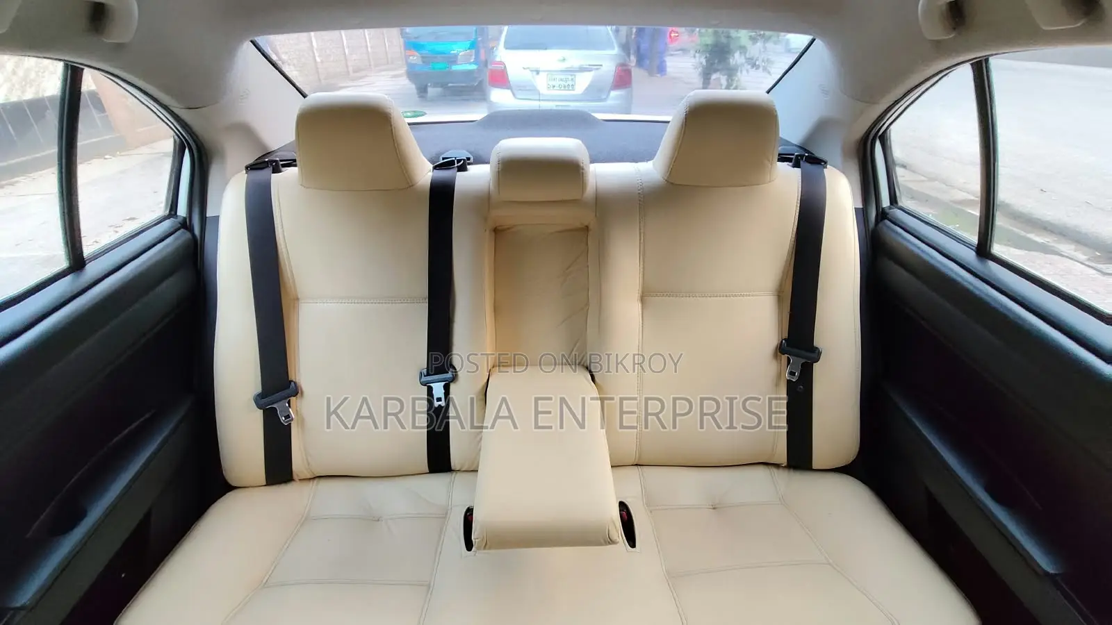 Toyota Axio 1.5 Hybrid Two-Wheel Drive 2013 White
