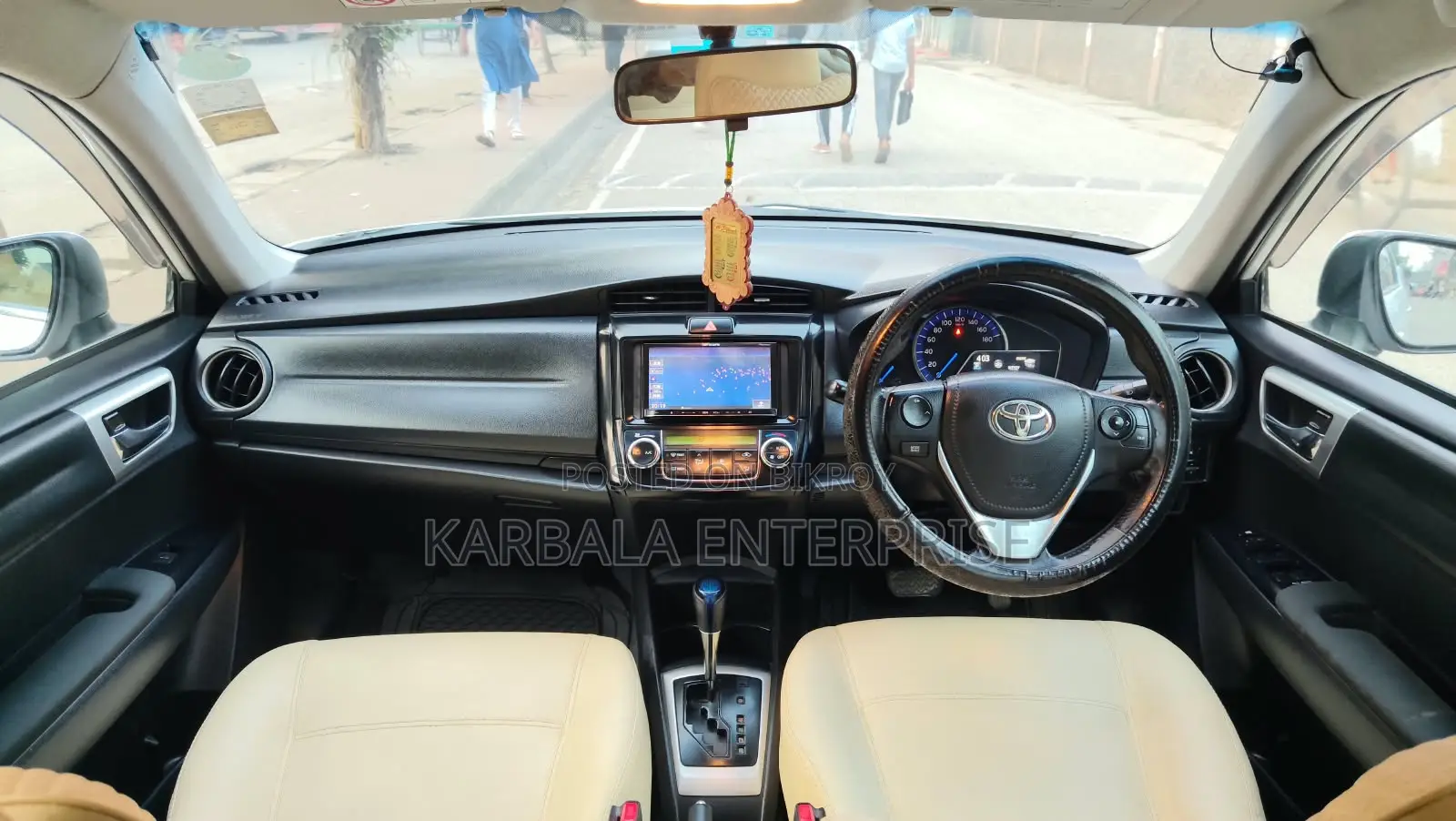 Toyota Axio 1.5 Hybrid Two-Wheel Drive 2013 White
