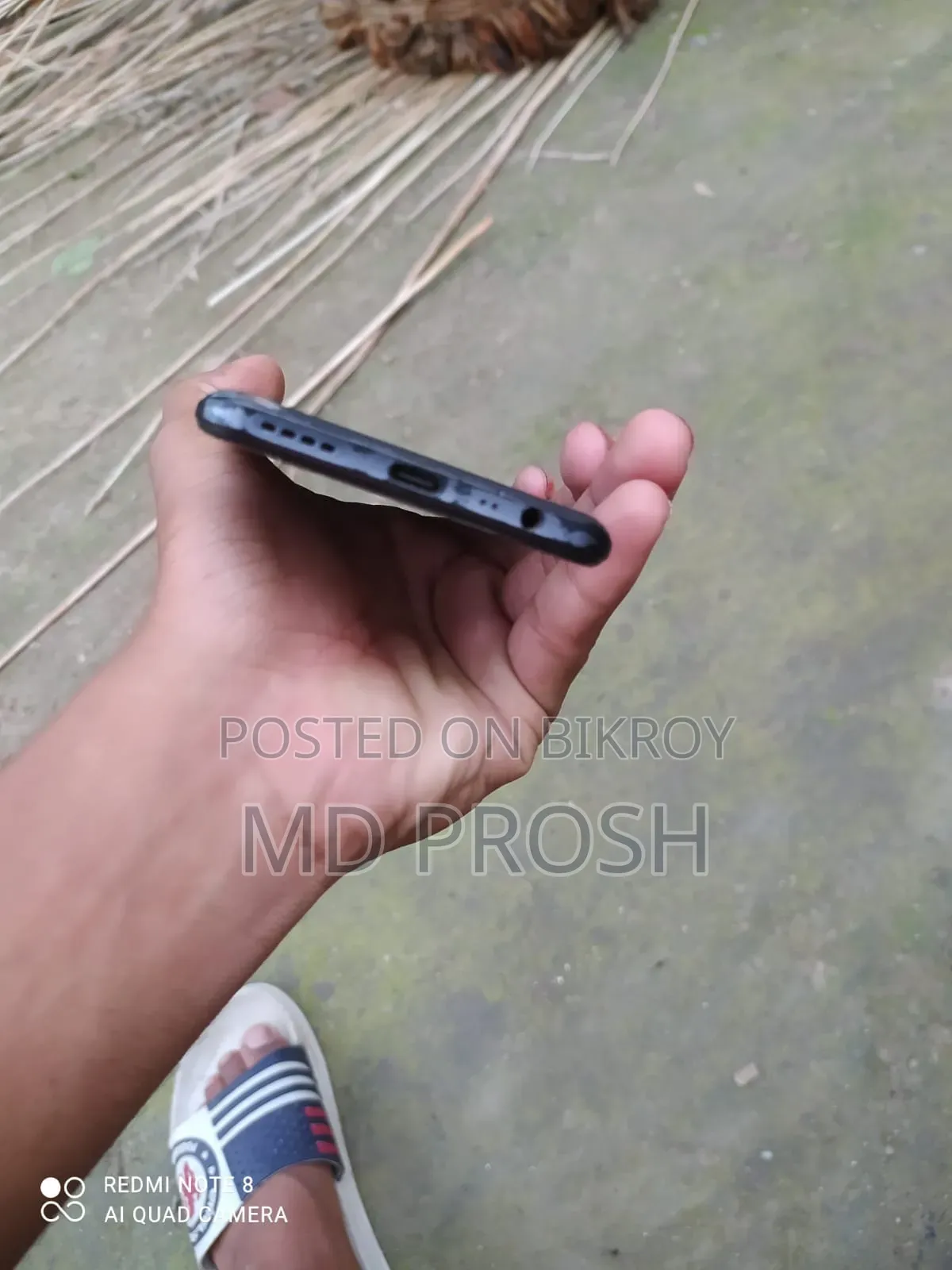 রিয়েলমি ৮ প্রো ১২৮ জিবি কালো
