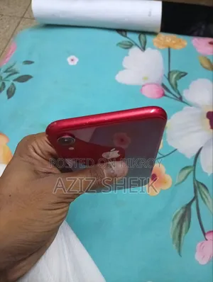 Apple iPhone XR 64 GB Red