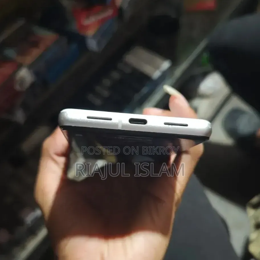গুগল পিক্সেল ৭ ১২৮ জিবি সাদা