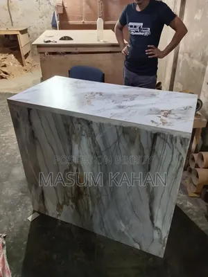 টাইলস কালার, দুইটি কাউন্টার টেবিল, ডয়ার সহ ৩.৫/২উচ্চতা ৩ফুট,৪/২+৩চ।