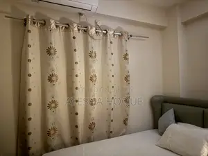 প্রিমিয়াম ফ্লাওয়ার ডিজাইন কার্টেইনস