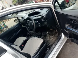 টয়োটা অ্যালিওন ২০২০ সিলভার