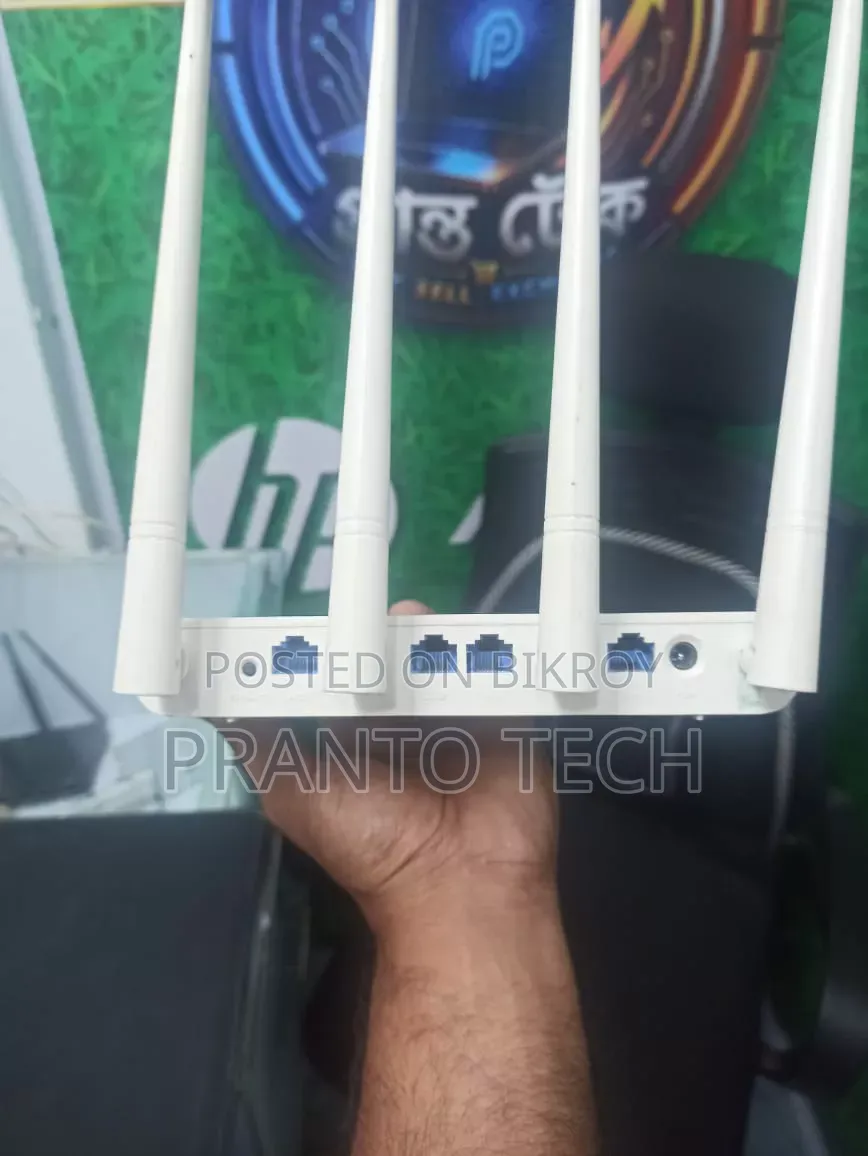 Tenda F6 Router New Condition