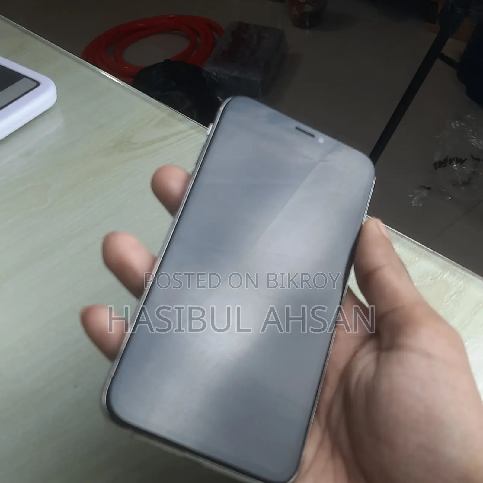 অ্যাপল আইফোন এক্সএস ২৫৬ জিবি হোয়াইট