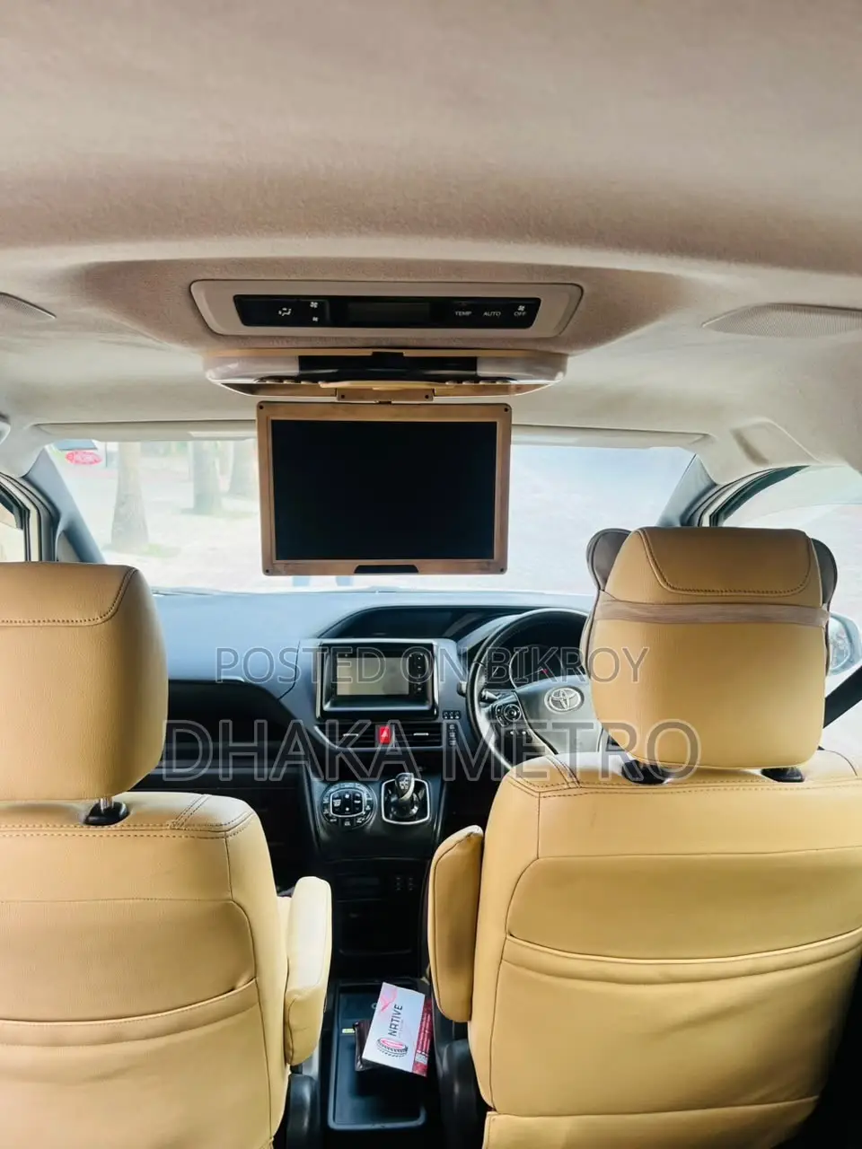 Toyota Noah 2014 Pearl