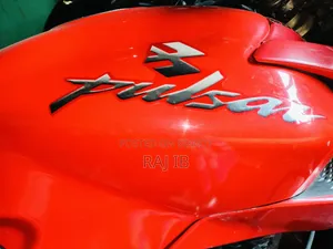 বাজাজ পালসার ১৩৫ এলএস ২০১০ রেড
