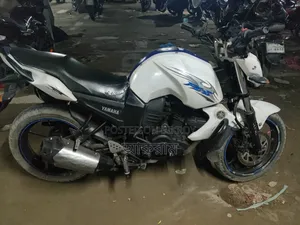 Yamaha FZ 2012 White