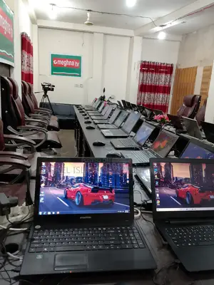 ল্যাপটপ ডেল ৪জিবি ইন্টেল এসএসডি ৫০০জিবি