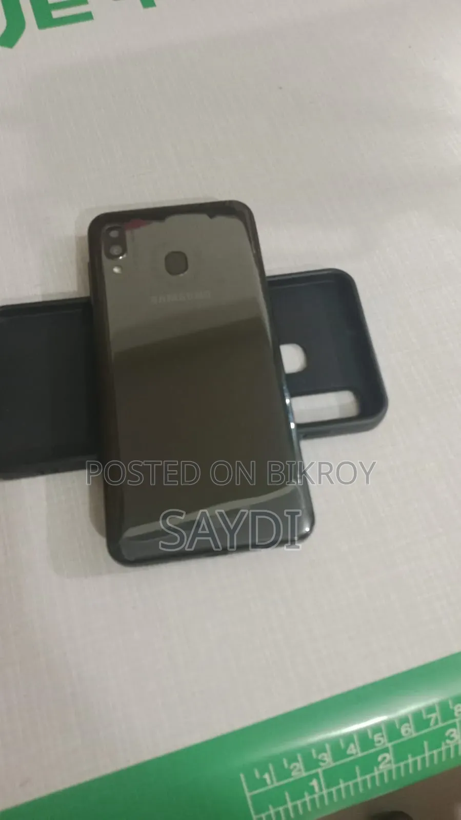 New Samsung Galaxy A20 64 GB Black