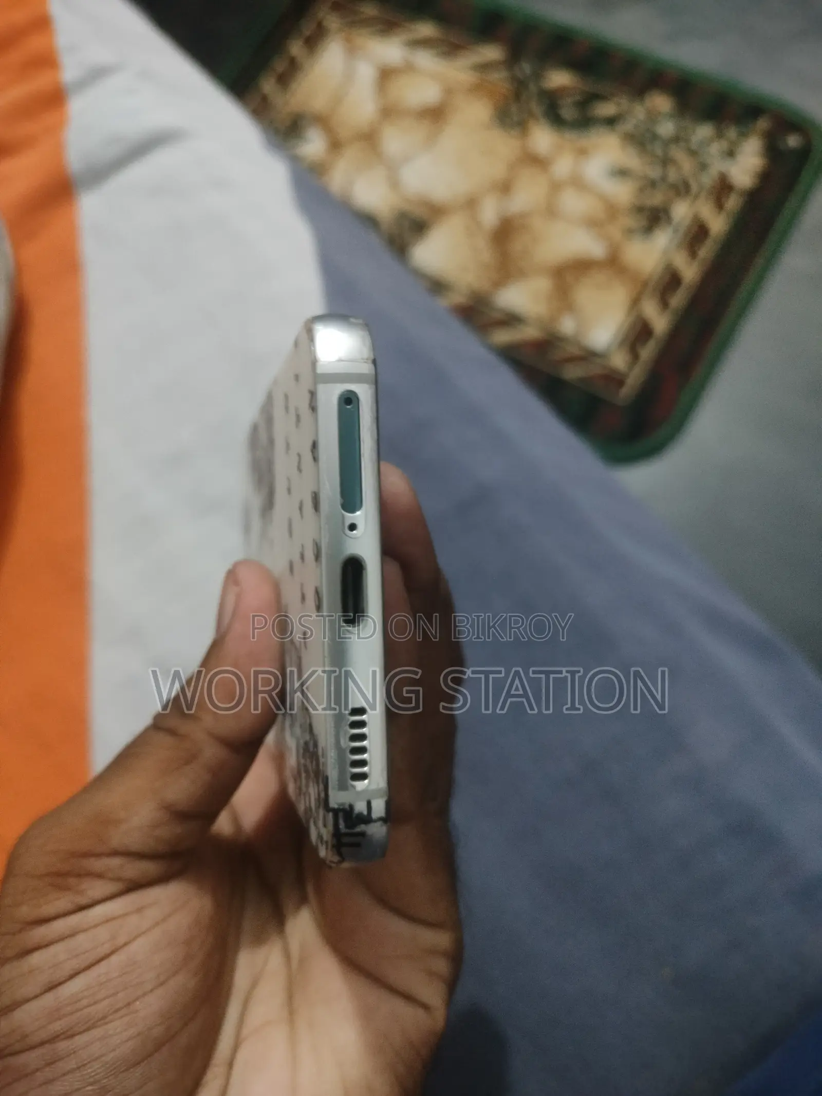 Samsung Galaxy S22 5G 128 GB White