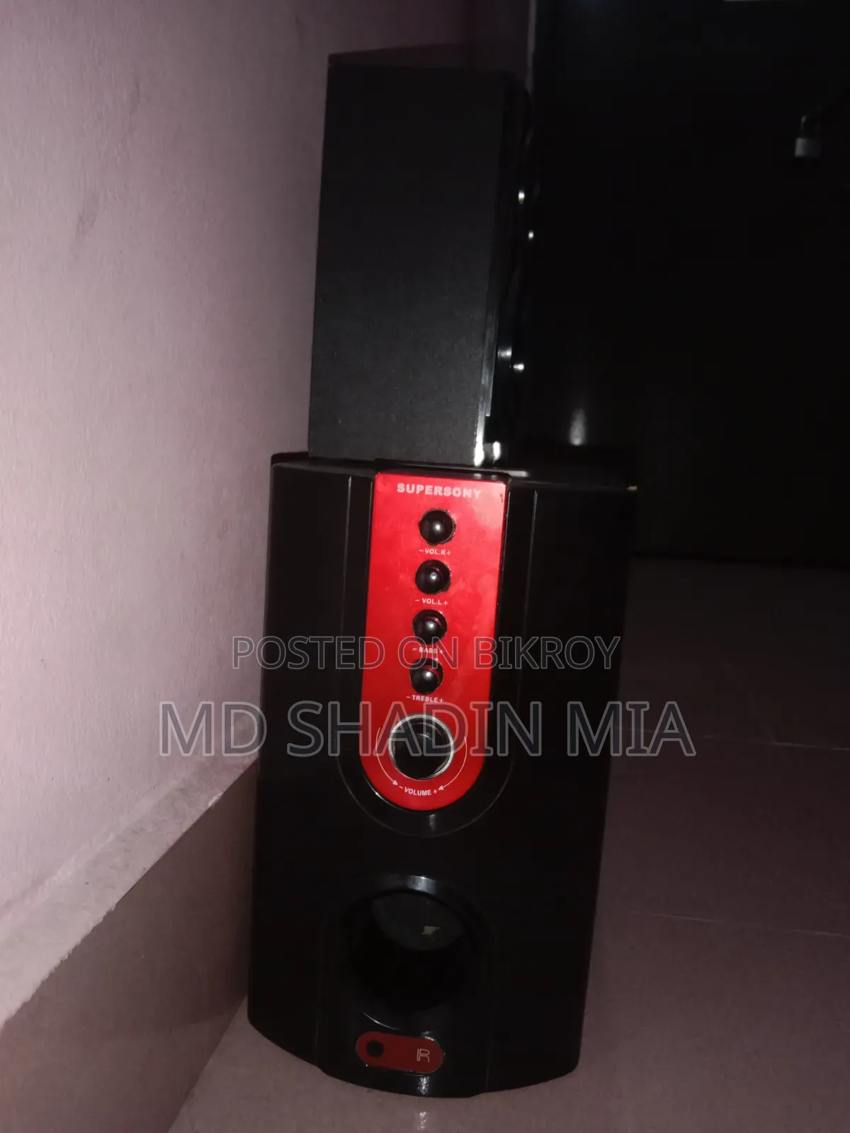 A good quality sound box is lying at home and not being used