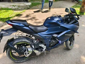 Suzuki Gixxer SF 2024