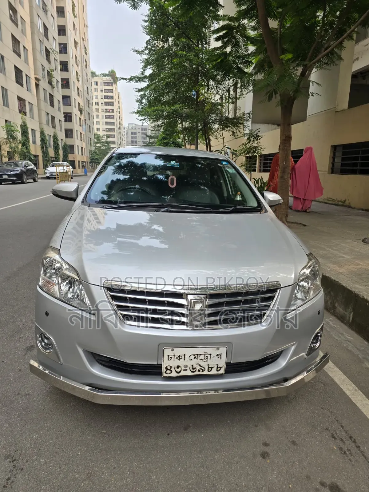 টয়োটা প্রমিও ২০১৪ সিলভার